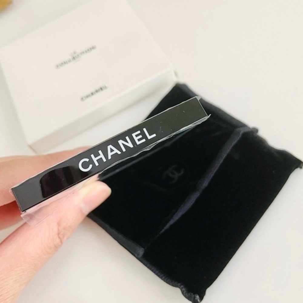 Chanel‎ double side compact mirror - Picture 2 of 4